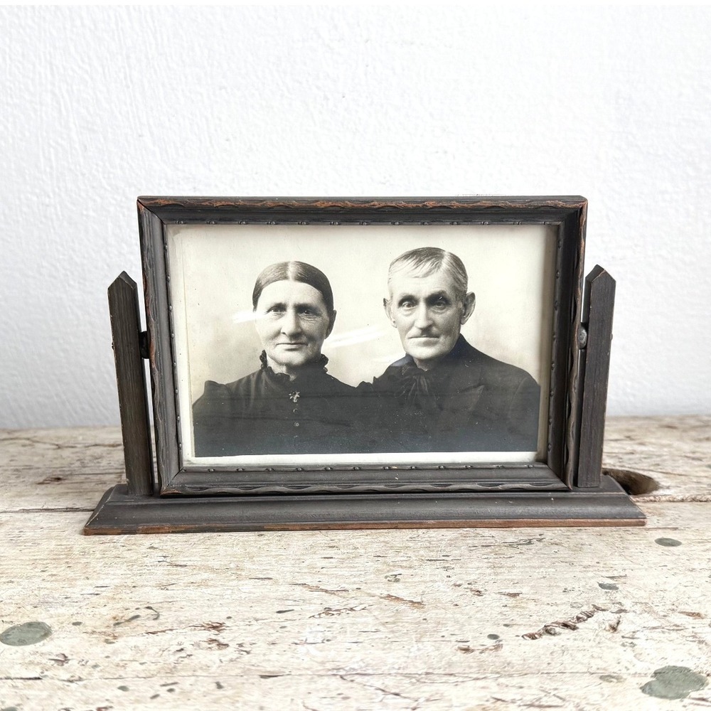 Antique Victorian Wood Swivel Picture Frame Tabletop Distressed 8x5